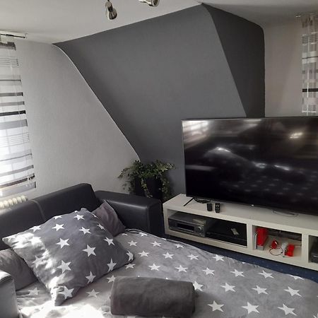 Ferienwohnung Mit Kleinem Garten 소넨불 외부 사진