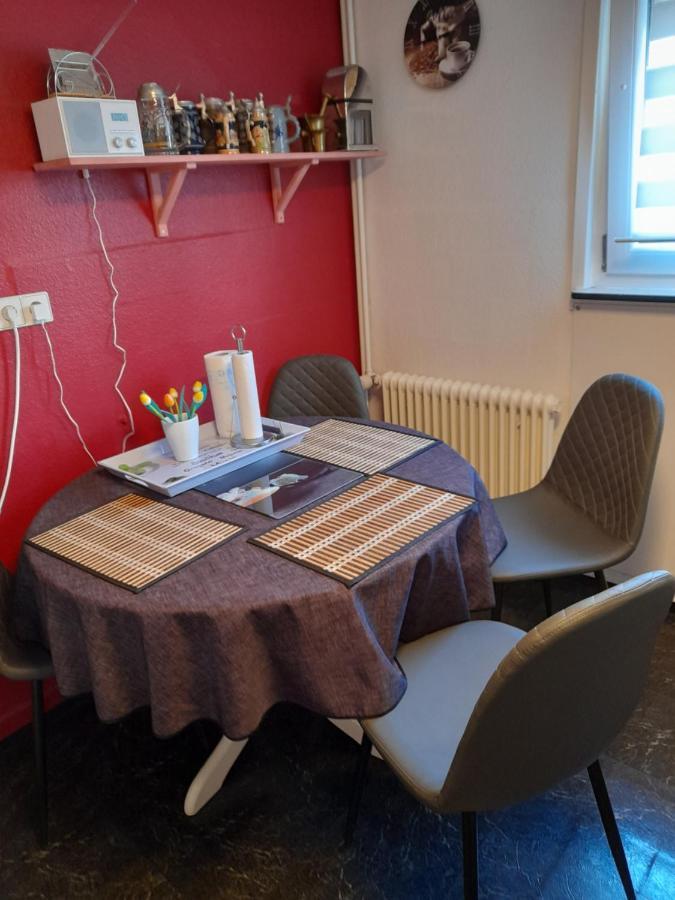 Ferienwohnung Mit Kleinem Garten 소넨불 외부 사진