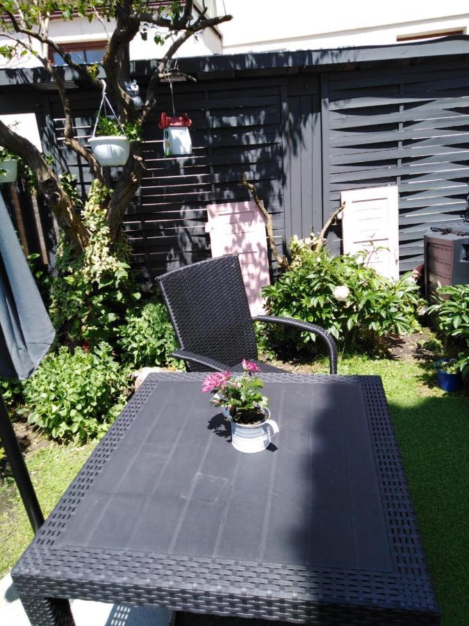 Ferienwohnung Mit Kleinem Garten 소넨불 외부 사진